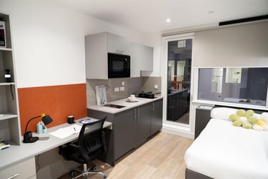 1 bed flat, Kennington Lane, London, SE115RD - Image 1
